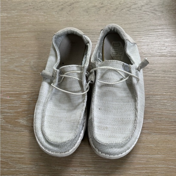 Hey Dudes Wendy women’s grey canvas mesh slip on sneakers shoes size 9 - Picture 2 of 5